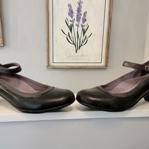 Dansko Women's Heal Shoe with strap size 41